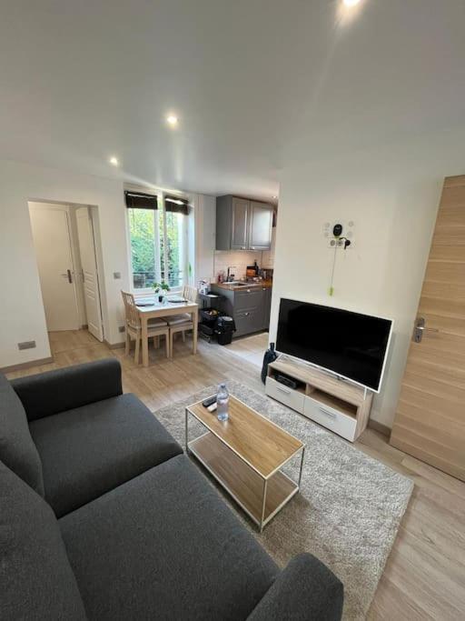 Appart 4 Personnes Proche Paris Tour Eiffel Meudon Exteriör bild