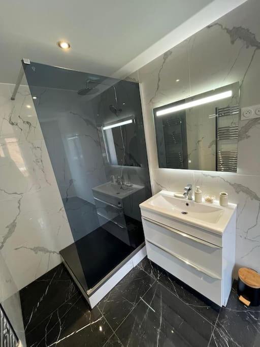 Appart 4 Personnes Proche Paris Tour Eiffel Meudon Exteriör bild