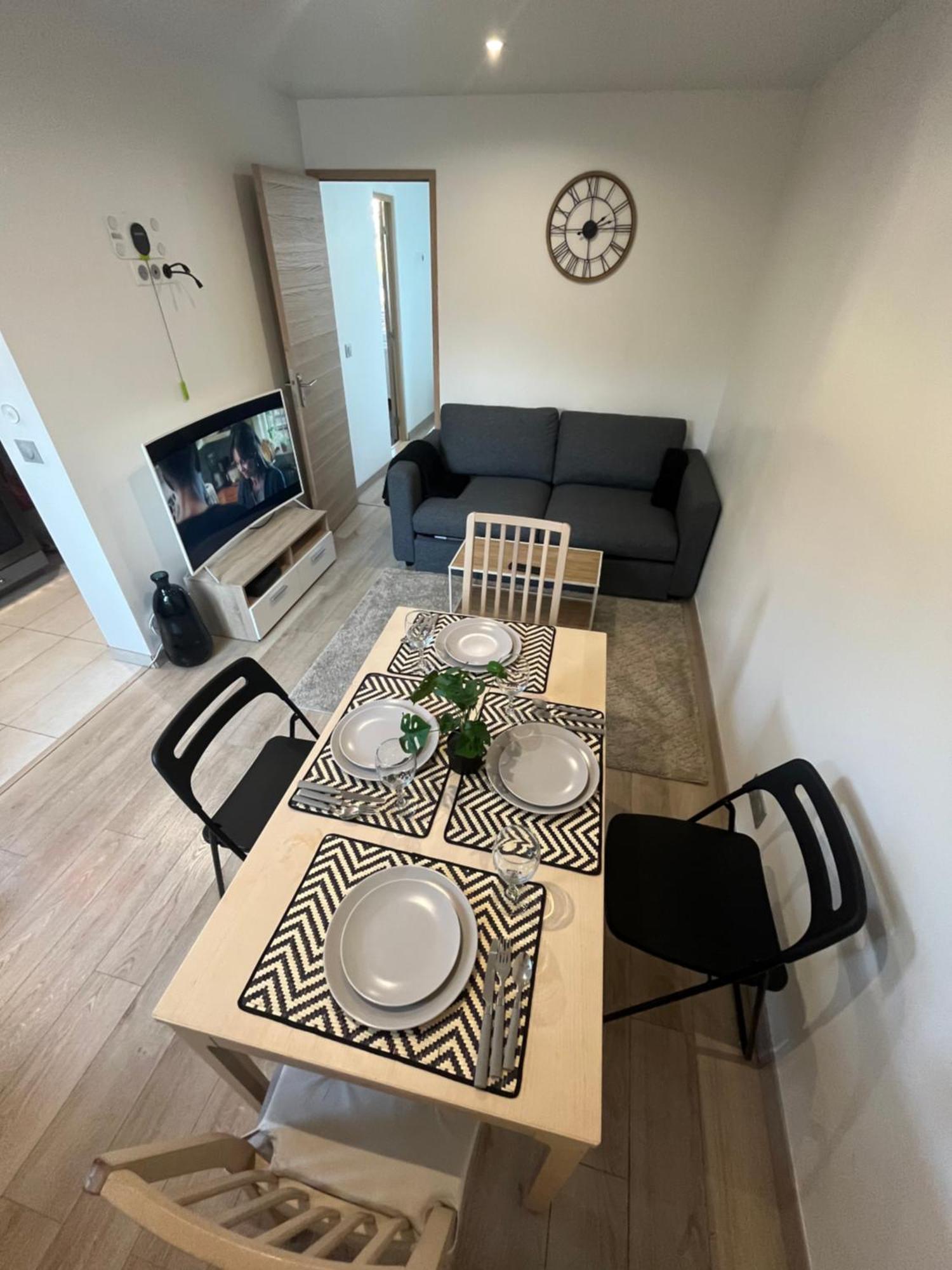 Appart 4 Personnes Proche Paris Tour Eiffel Meudon Exteriör bild