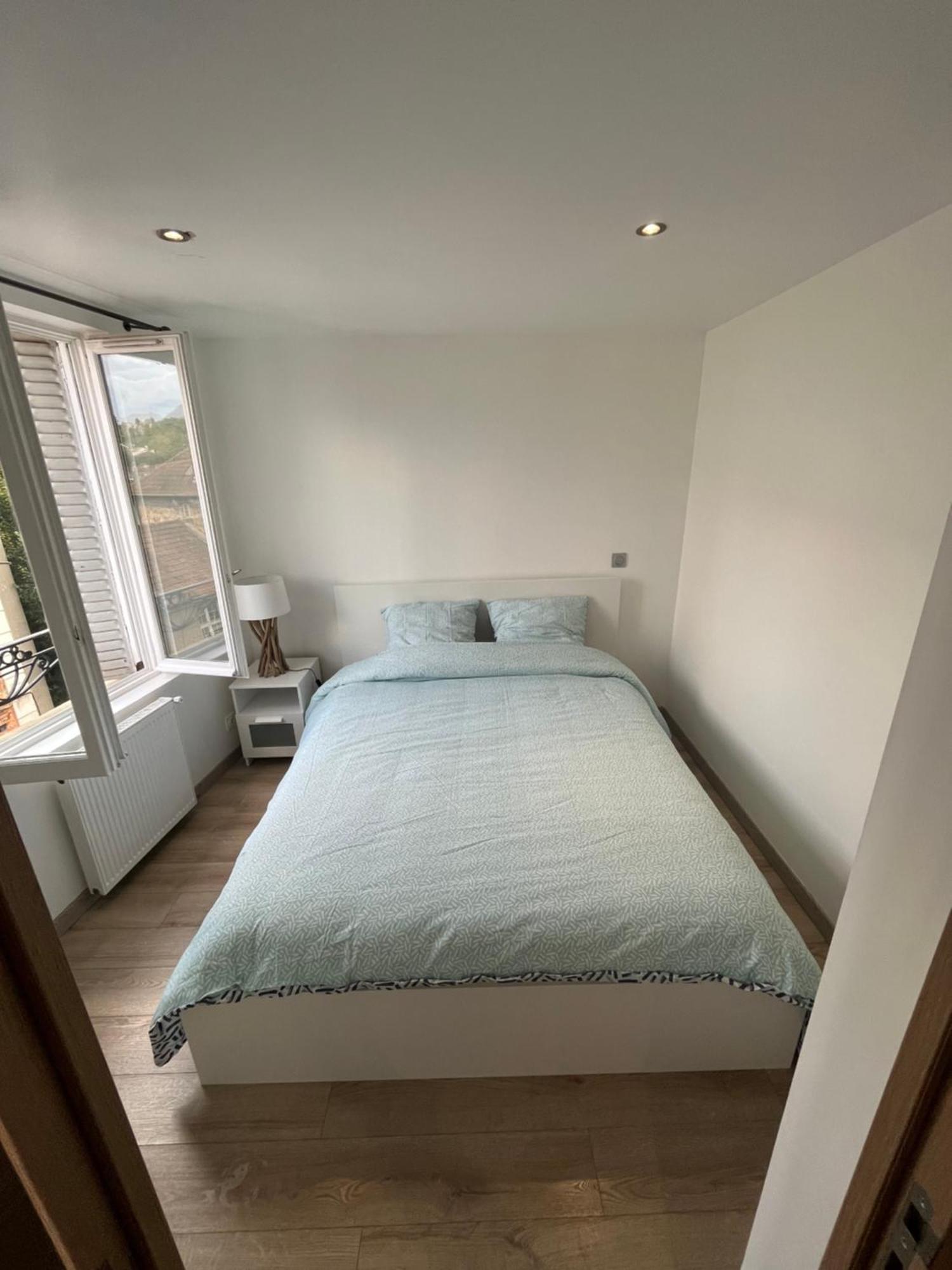 Appart 4 Personnes Proche Paris Tour Eiffel Meudon Exteriör bild