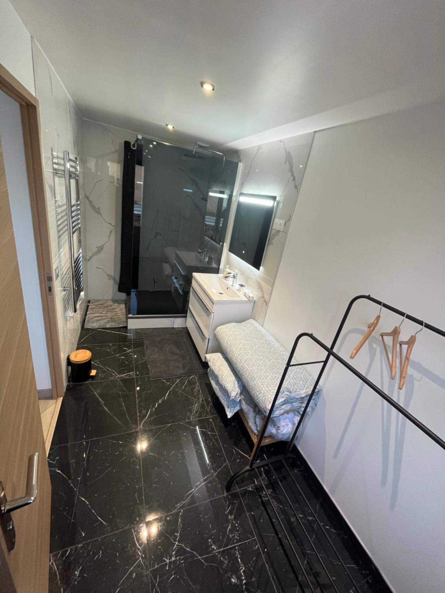 Appart 4 Personnes Proche Paris Tour Eiffel Meudon Exteriör bild