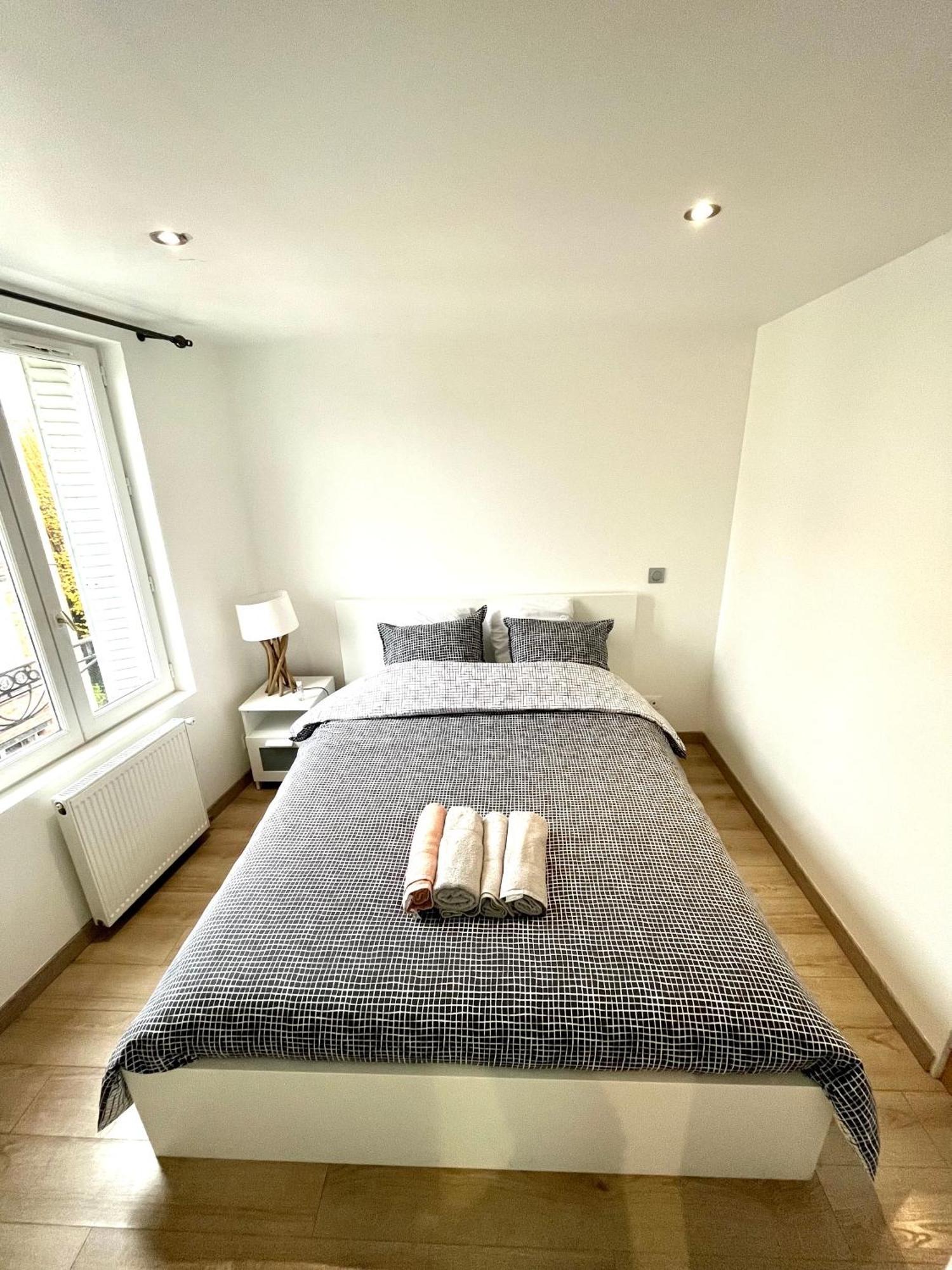 Appart 4 Personnes Proche Paris Tour Eiffel Meudon Exteriör bild